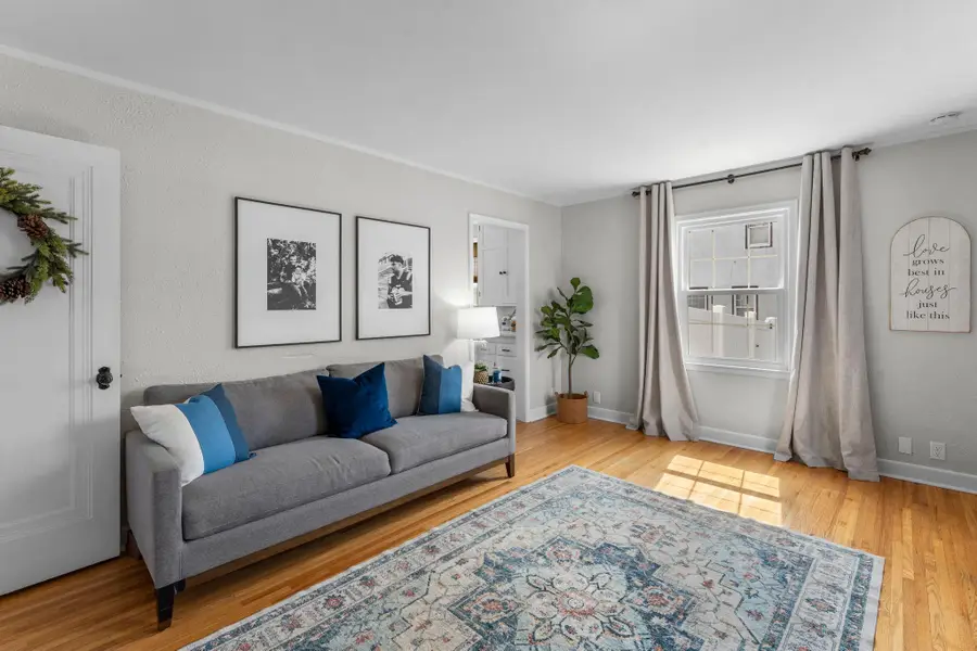 646 16th Avenue N, South Saint Paul, MN 55075 - #3