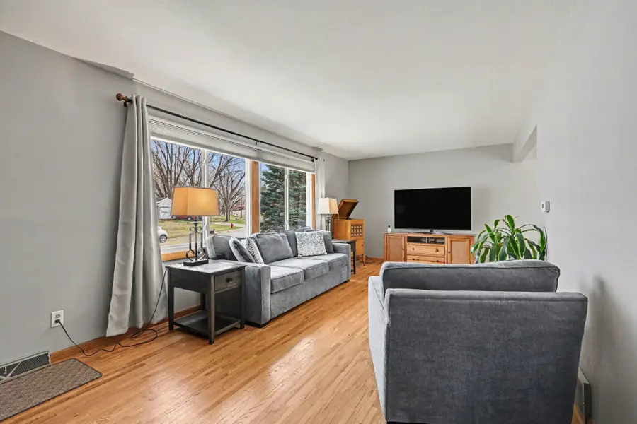 1960 Lakeaires Boulevard, White Bear Lake, MN 55110 - #3