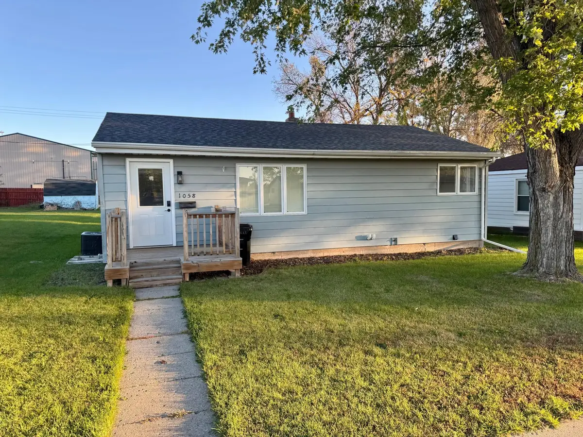 1058 5th Street Sw, Valley City, ND 58072 - #1