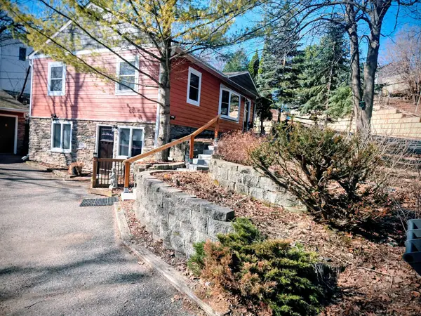 18917 Chestnut Lane, Minnetonka, MN 55345