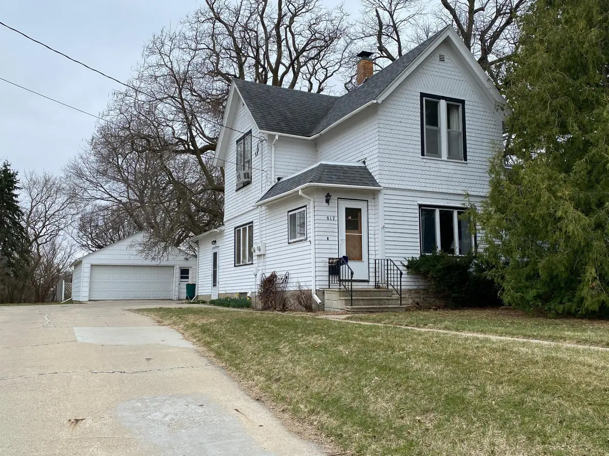 817 Abbott Street, Albert Lea, MN 56007 - #1