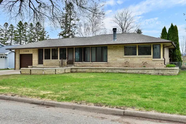 1308 Parkview Avenue, Winona, MN 55987