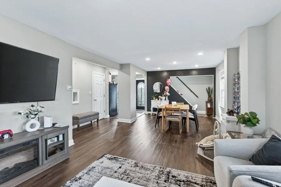 1794 Arlington Avenue E, Saint Paul, MN 55119 - #3