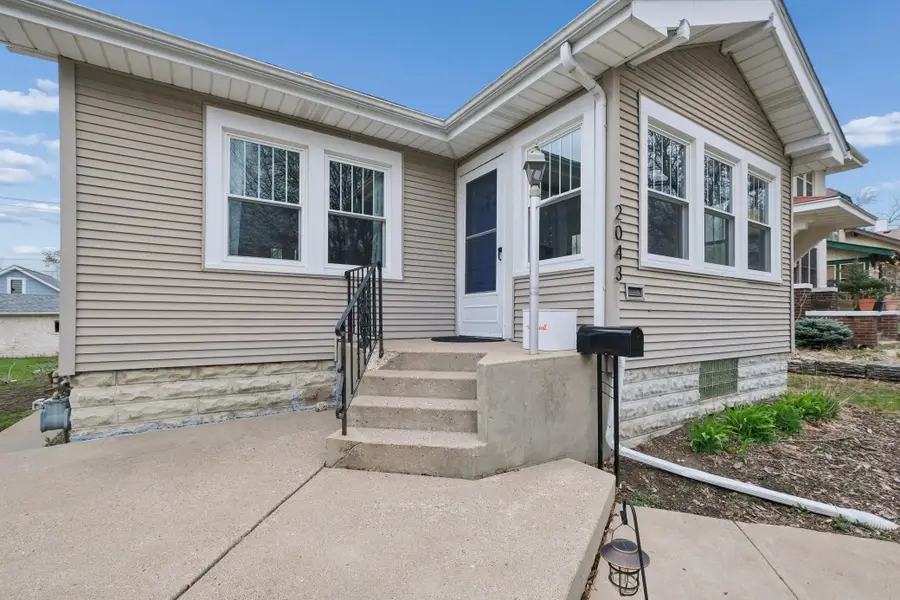 2043 Stanford Avenue, Saint Paul, MN 55105 - #3