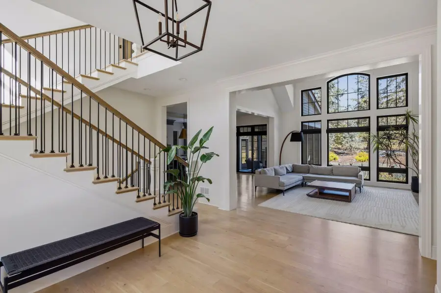 269 Edgewood Lane, West Saint Paul, MN 55118 - #2