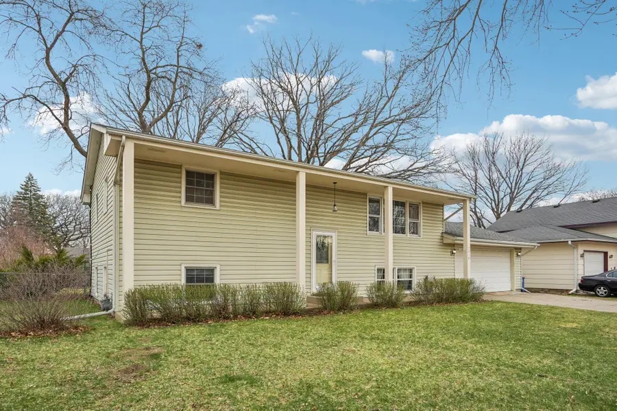 7410 Melody Drive Ne, Fridley, MN 55432 - #2