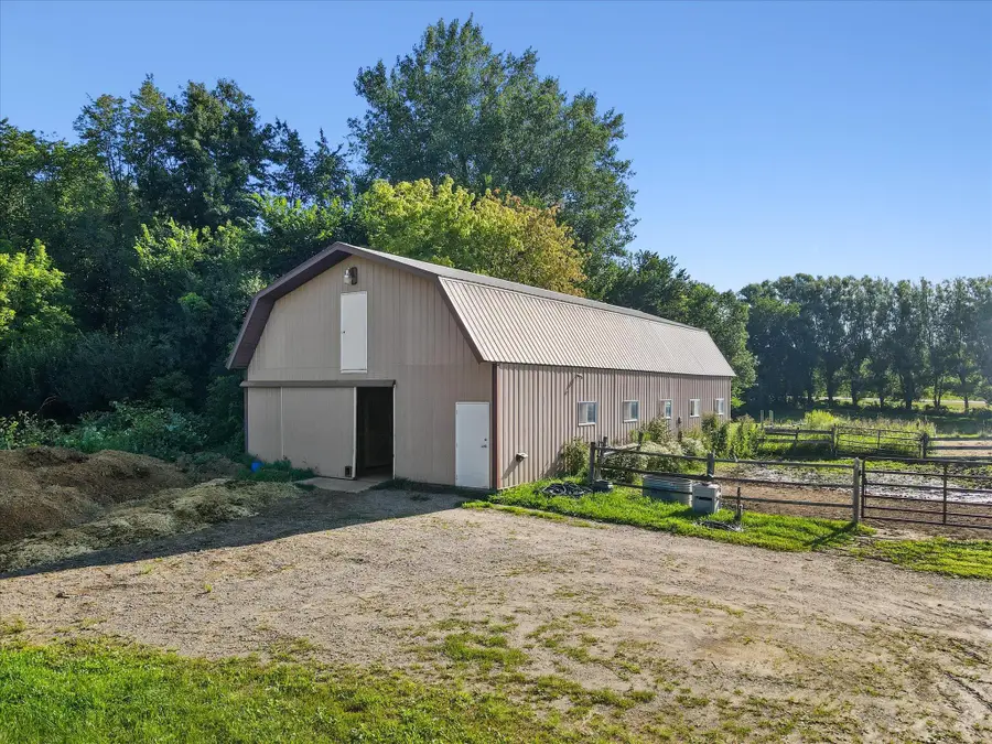 21156 Vernon Avenue, Credit River, MN 55372 - #2