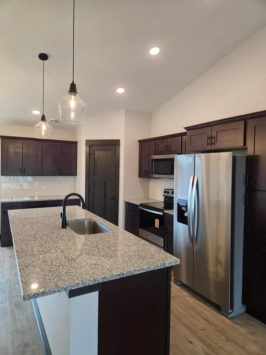 317 Falcon Run, Eagle Lake, MN 56024 - #2