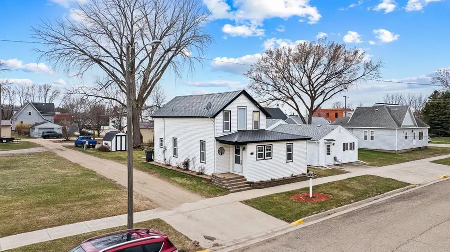 105 E Mcquestion Street, Ghent, MN 56239 - #2