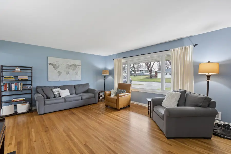 8101 32nd Avenue N, Crystal, MN 55427 - #3