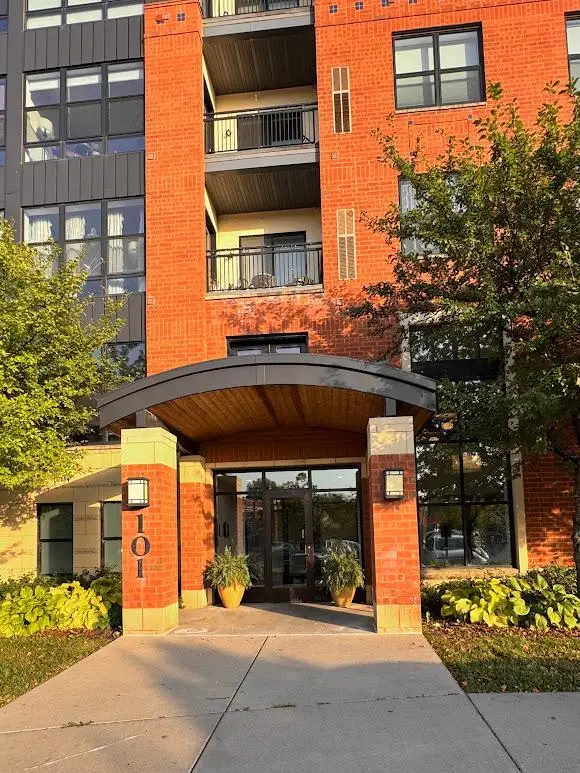 101 Saint Olaf Avenue #402, Northfield, MN 55057