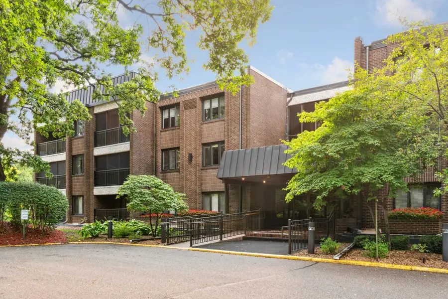 3412 Oak Ridge Road #211, Hopkins, MN 55305 - #2