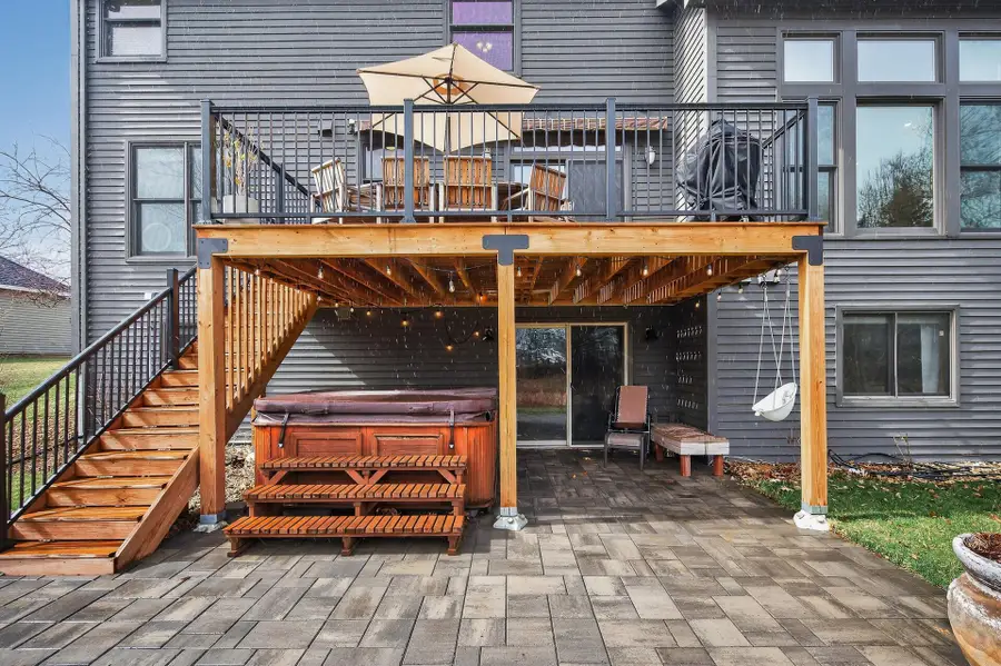 7319 Fawn Hill Road, Chanhassen, MN 55317 - #2