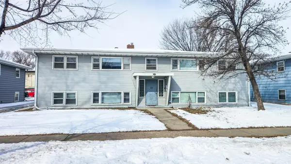 2814 8th Street N, Fargo, ND 58102