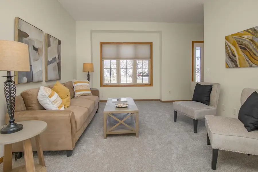 10341 Fox Run Road, Woodbury, MN 55129 - #2