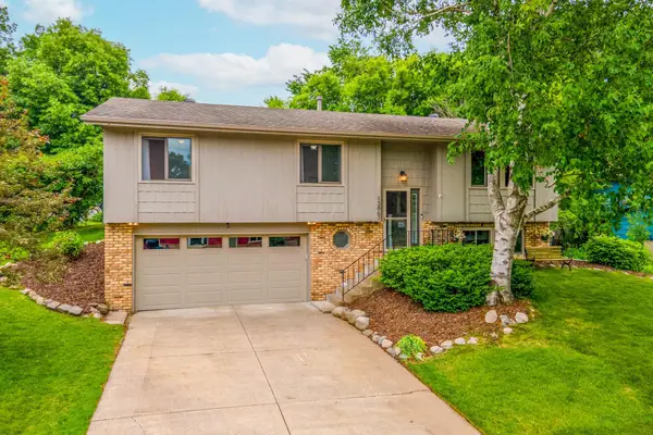 13863 62nd Avenue N, Maple Grove, MN 55311