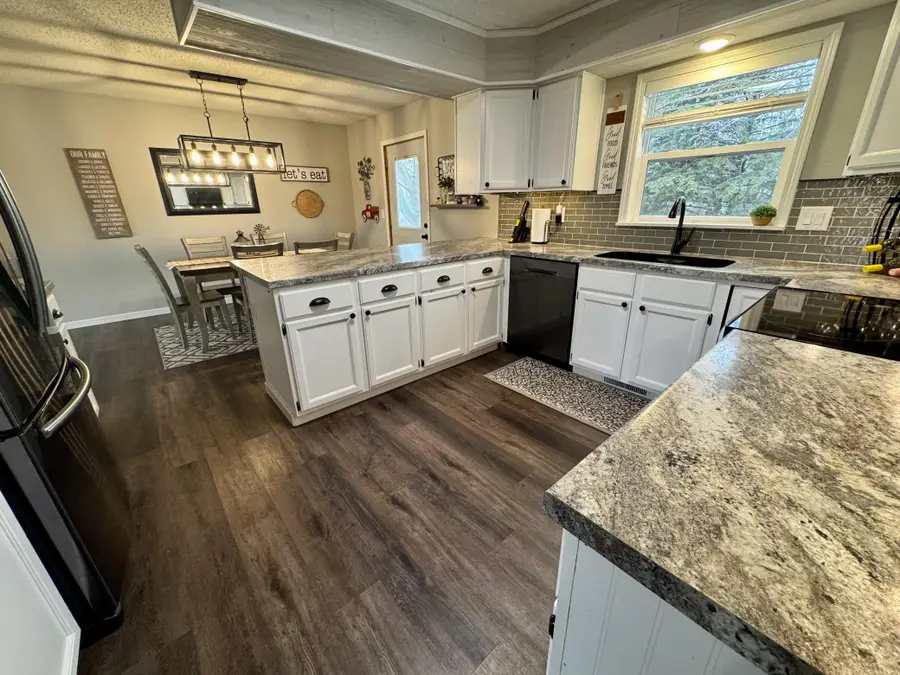 501 Hawthorne Drive, Marshall, MN 56258 - #3