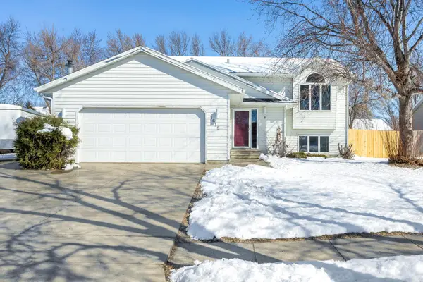 1618 16th Avenue E, West Fargo, ND 58078