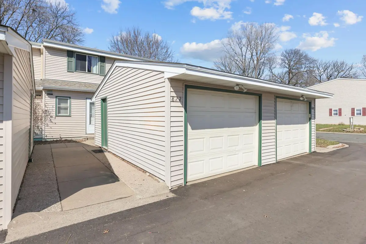 822 Woodgate Drive, Vadnais Heights, MN 55127 - #1