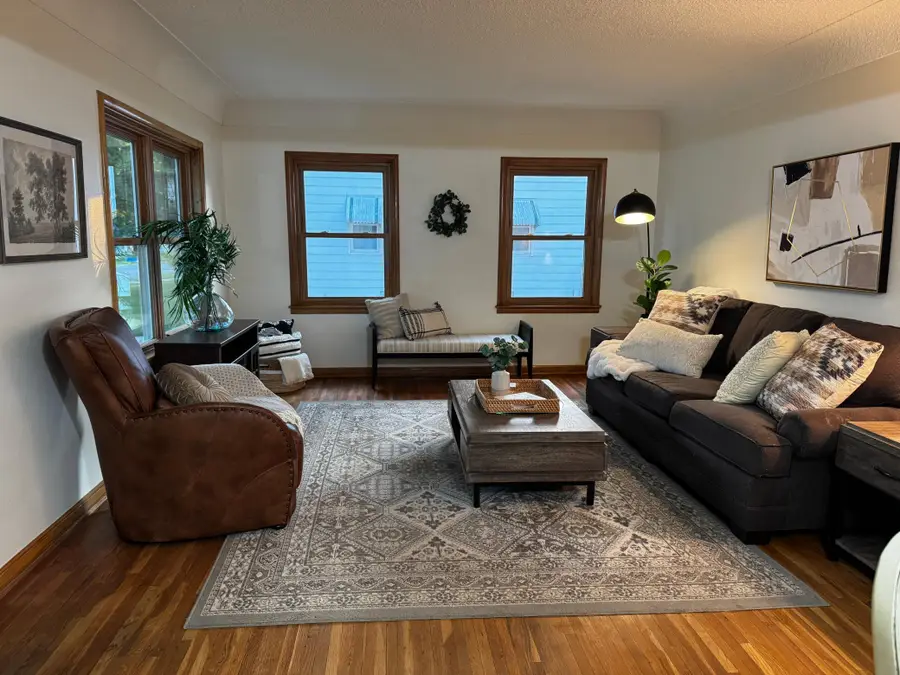 2663 16th Avenue E, North Saint Paul, MN 55109 - #2