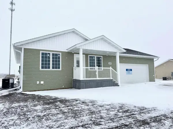 209 Lindbergh Drive Ne, Red Lake Falls, MN 56750