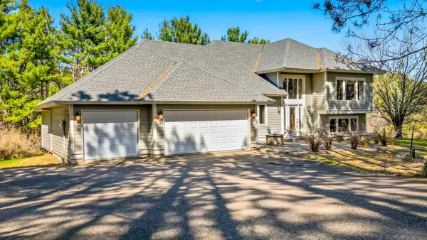 13840 28th Street N, Stillwater, MN 55082