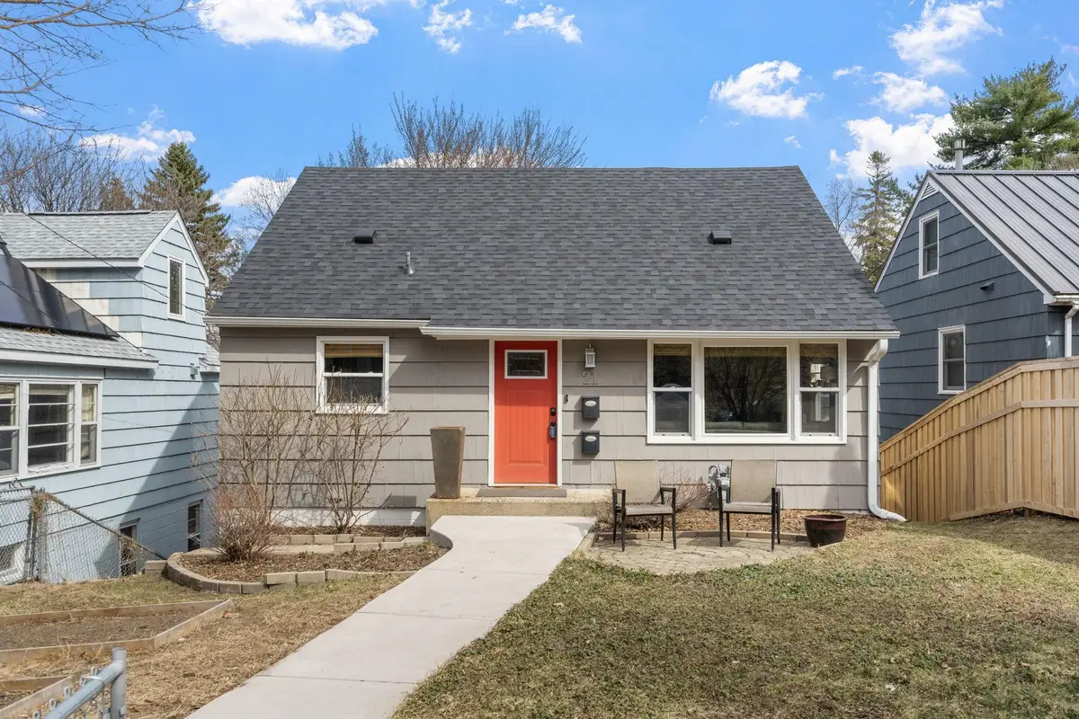 21 Russell Avenue S, Minneapolis, MN 55405 - #1