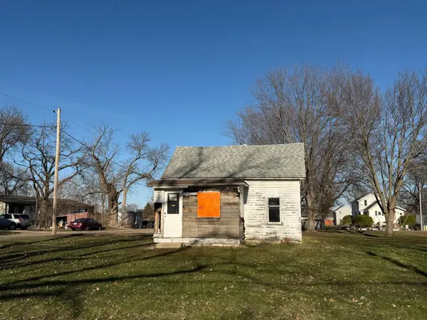 125 N 2nd Street, Eagle Lake, MN 56024