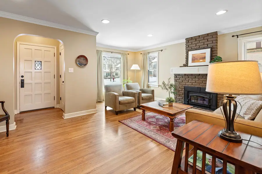 5137 Vincent Avenue S, Minneapolis, MN 55410 - #3