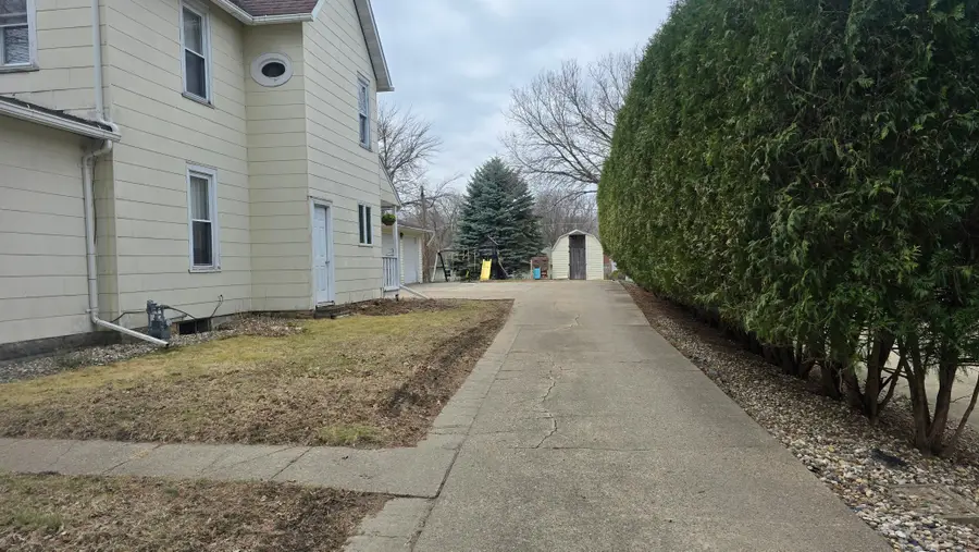 842 S Prairie Avenue, Fairmont, MN 56031 - #2