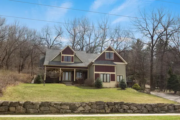 1067 Pioneer Road, Red Wing, MN 55066