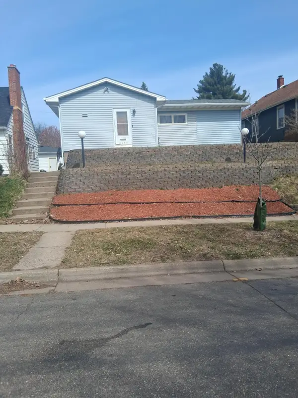 1155 W James Ave W, Saint Paul, MN 55107