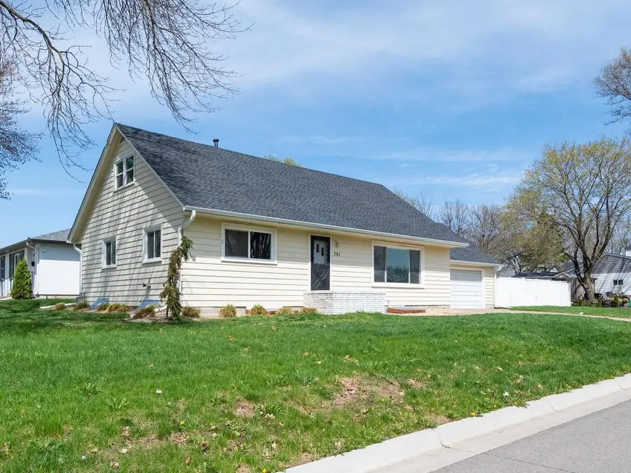 701 1st Street Ne, New Prague, MN 56071 - #2