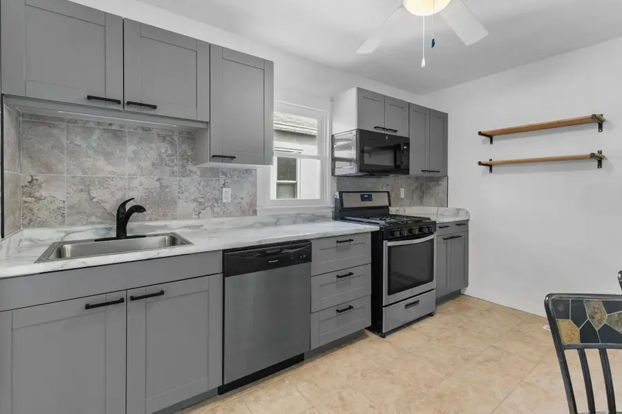 2314 Thomas Avenue N, Minneapolis, MN 55411 - #2