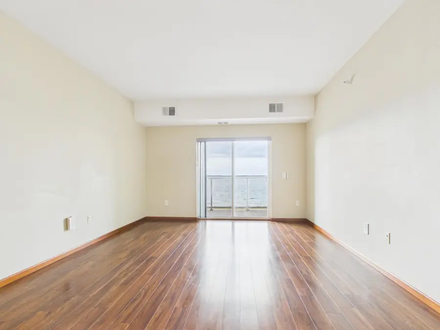 279 Minnesota Avenue W #206, Glenwood, MN 56334 - #3