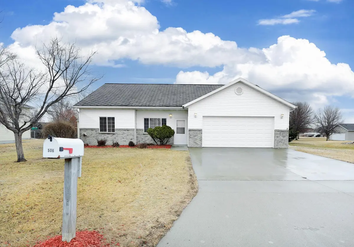 506 2nd Street Nw, Dilworth, MN 56529 - #1