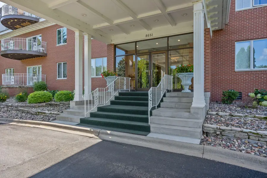 8651 Basswood Road #302, Eden Prairie, MN 55344 - #2