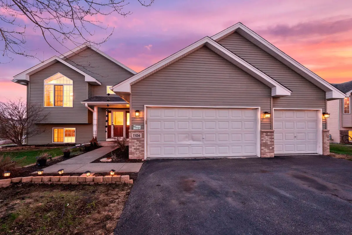 1106 Maplewood Avenue Sw, Isanti, MN 55040 - #1