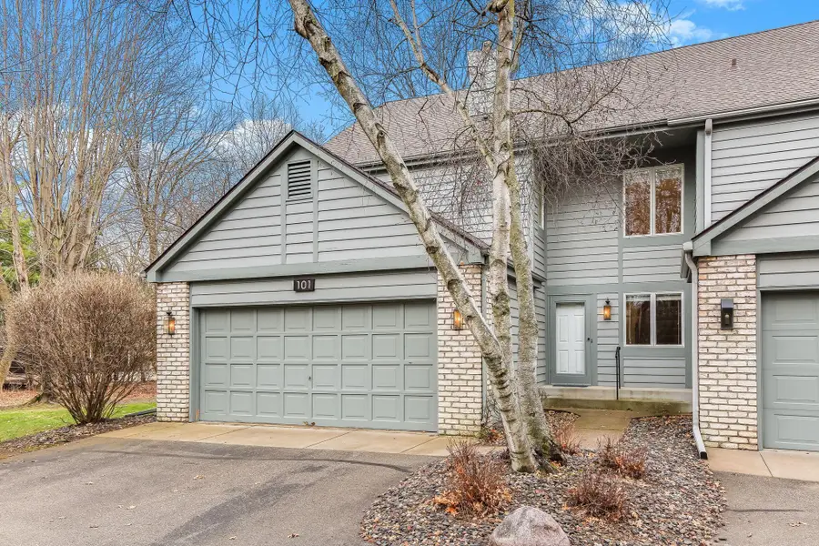 101 Wildwood Bay Drive, Mahtomedi, MN 55115 - #3