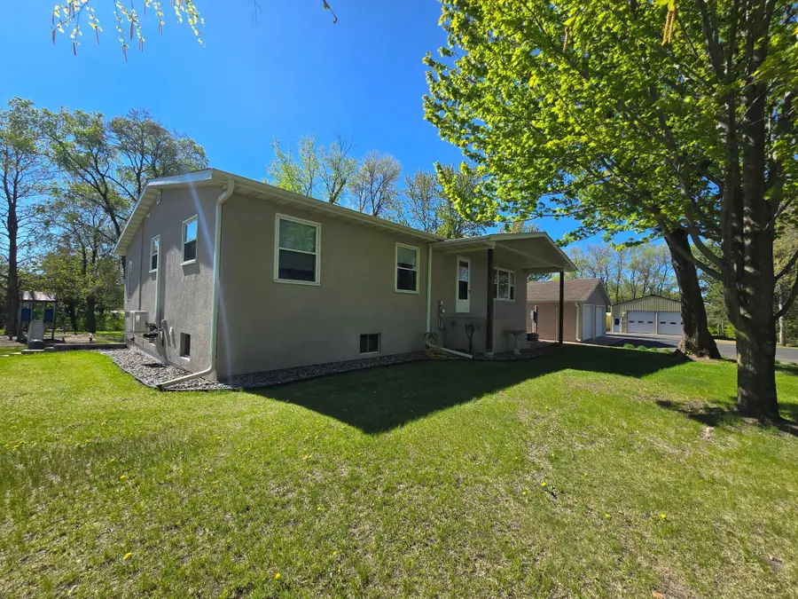 8066 Edmonson Avenue Ne, Monticello, MN 55362 - #2