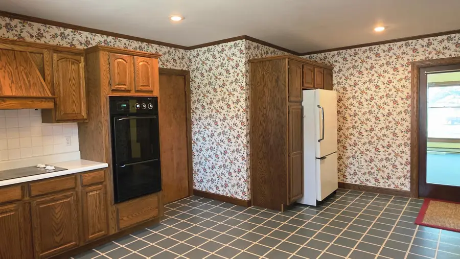 535 W 1st Street, Cottonwood, MN 56229 - #3