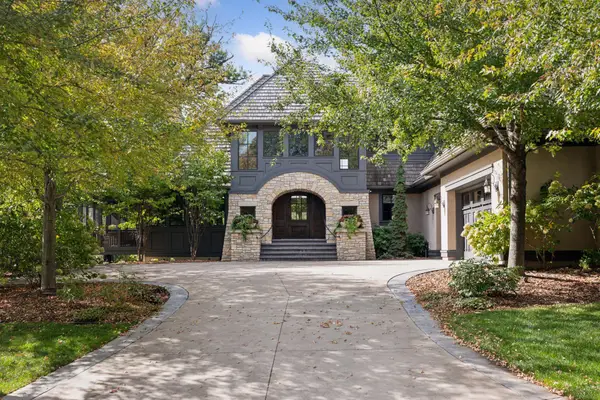 425 Carpenters Point, Wayzata, MN 55391