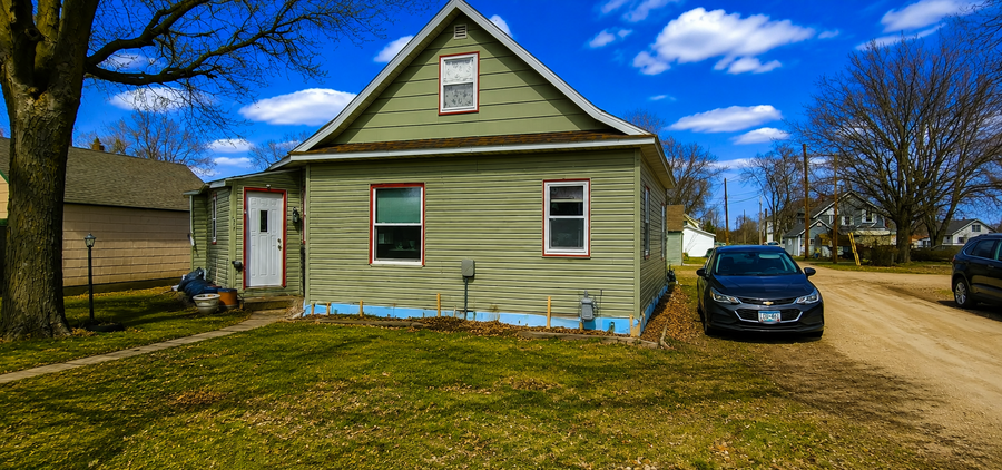 131 E Schlieman Avenue, Appleton, MN 56208 - #2