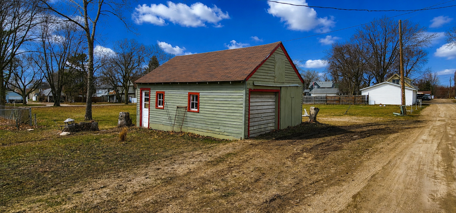 131 E Schlieman Avenue, Appleton, MN 56208 - #3