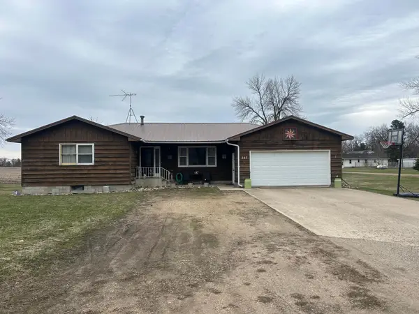 303 N Clark Street, Ceylon, MN 56121