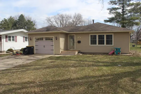 1109 S Moore Street, Blue Earth, MN 56013