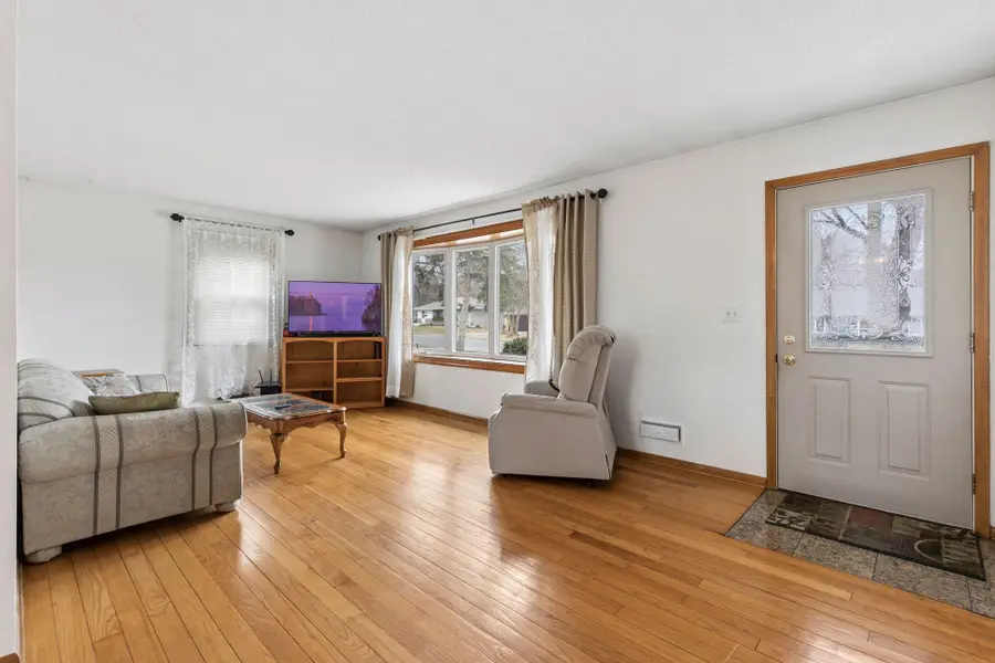 10025 Wentworth Avenue S, Bloomington, MN 55420 - #3