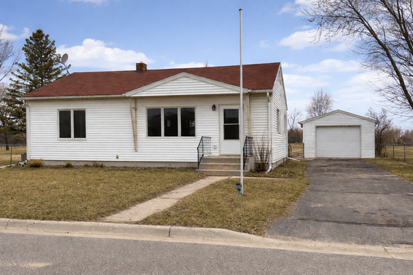 924 Colfax Avenue Sw, Wadena, MN 56482