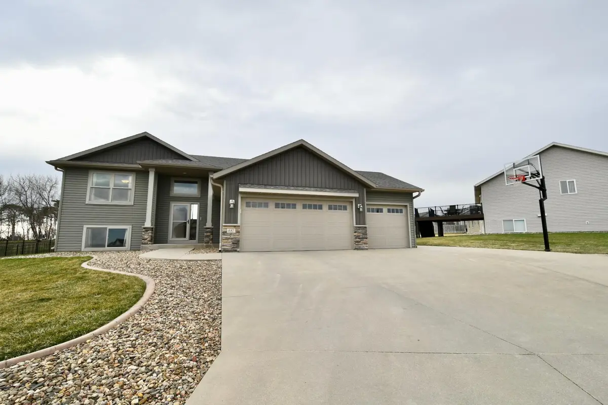 887 Golf View Avenue, Zumbrota, MN 55992 - #1