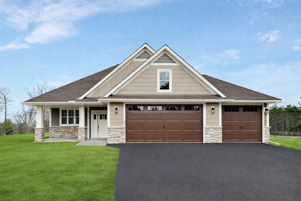 10011 211th Street N, Forest Lake, MN 55025